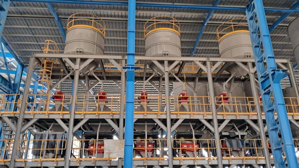 Fabricación y montaje de estructuras metálicas y silos - Bradken | FyCo